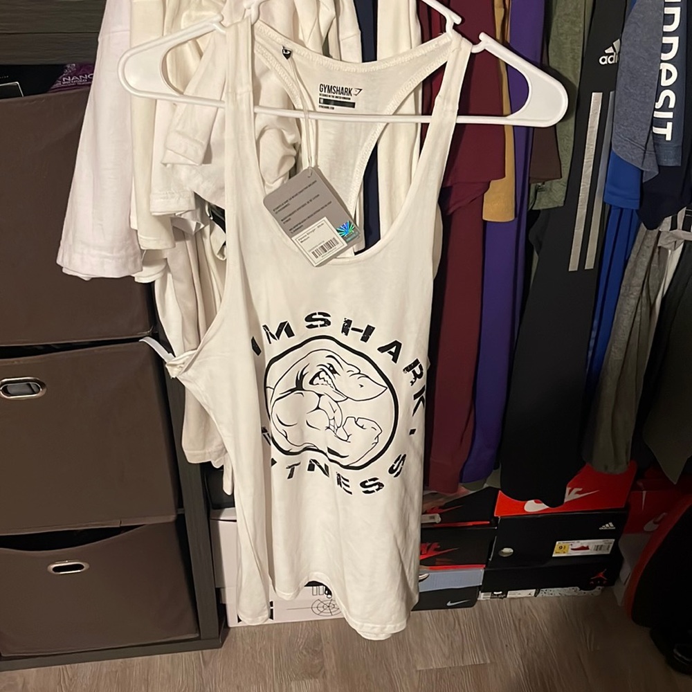 Gym shark white stringer shirt